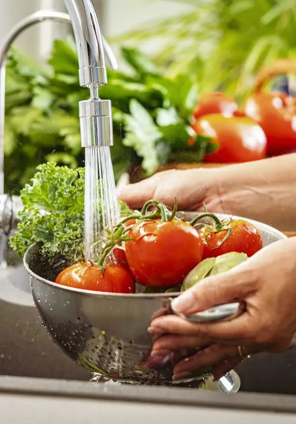 Practise Kitchen Hygiene And Safety Procedure